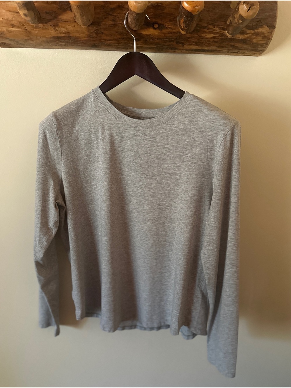 Lululemon Grey Long Sleeve T-Shirt Sz 8